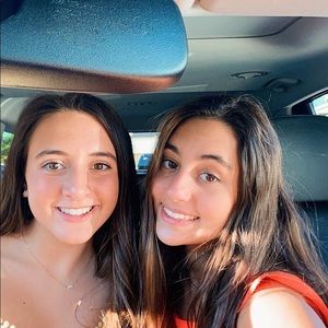 Meet your Posher, Macy